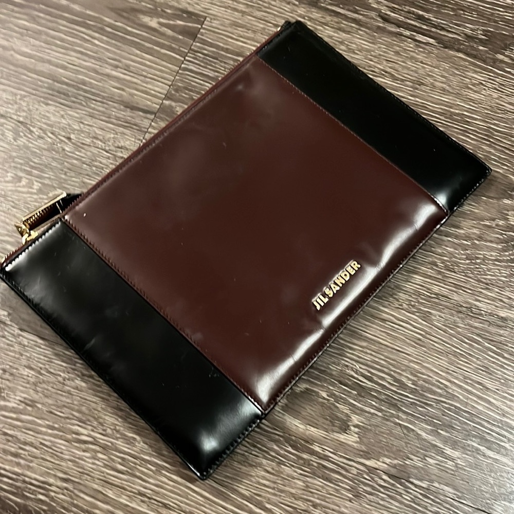 Jil Sander envelope clutch burgundy/black